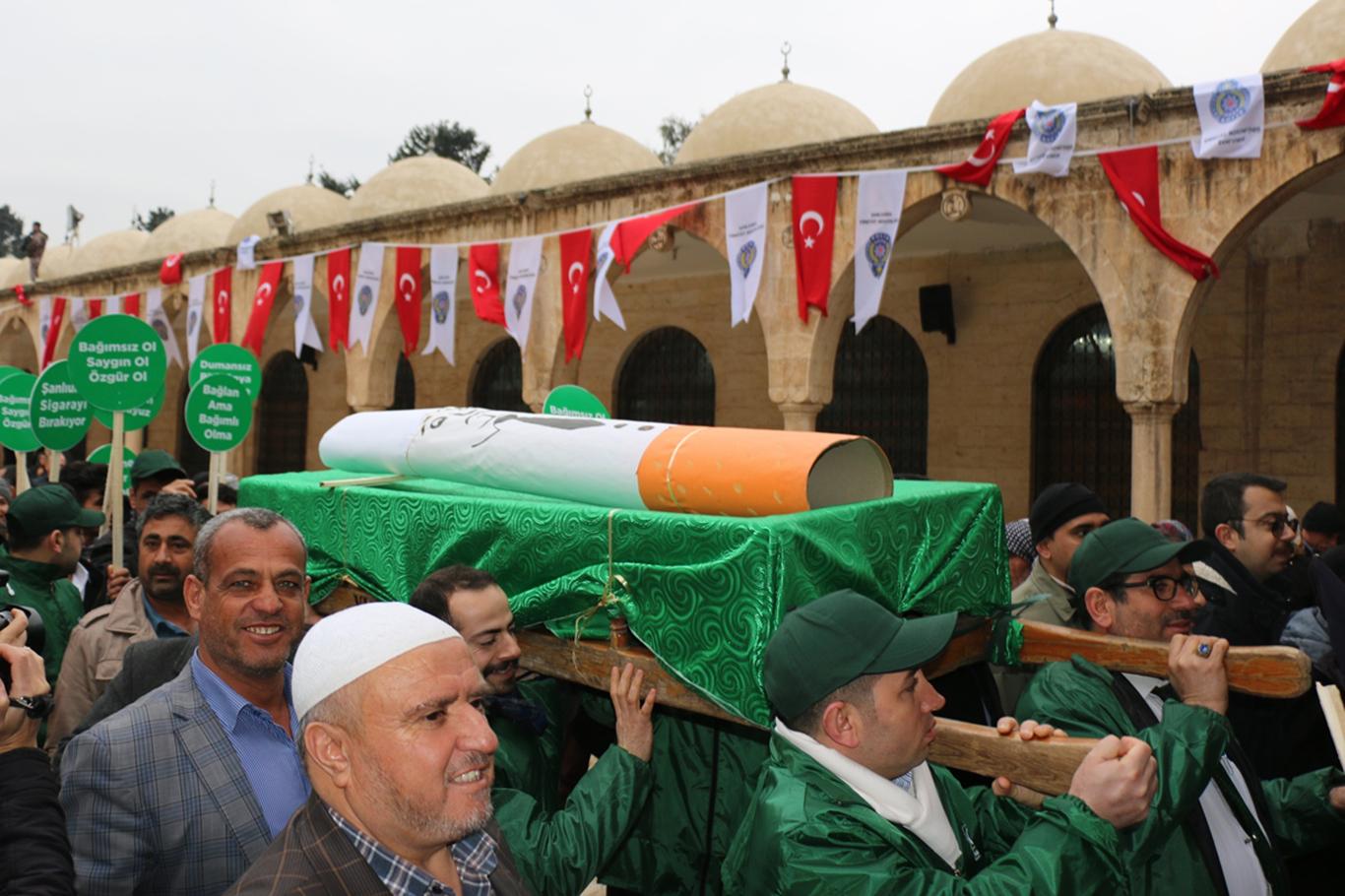Sigaraya karşı tabutlu eylem Sigaraya karşı tabutlu eylem